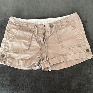Women’s Loft Short. Size 4. Taupe/Tan Color.